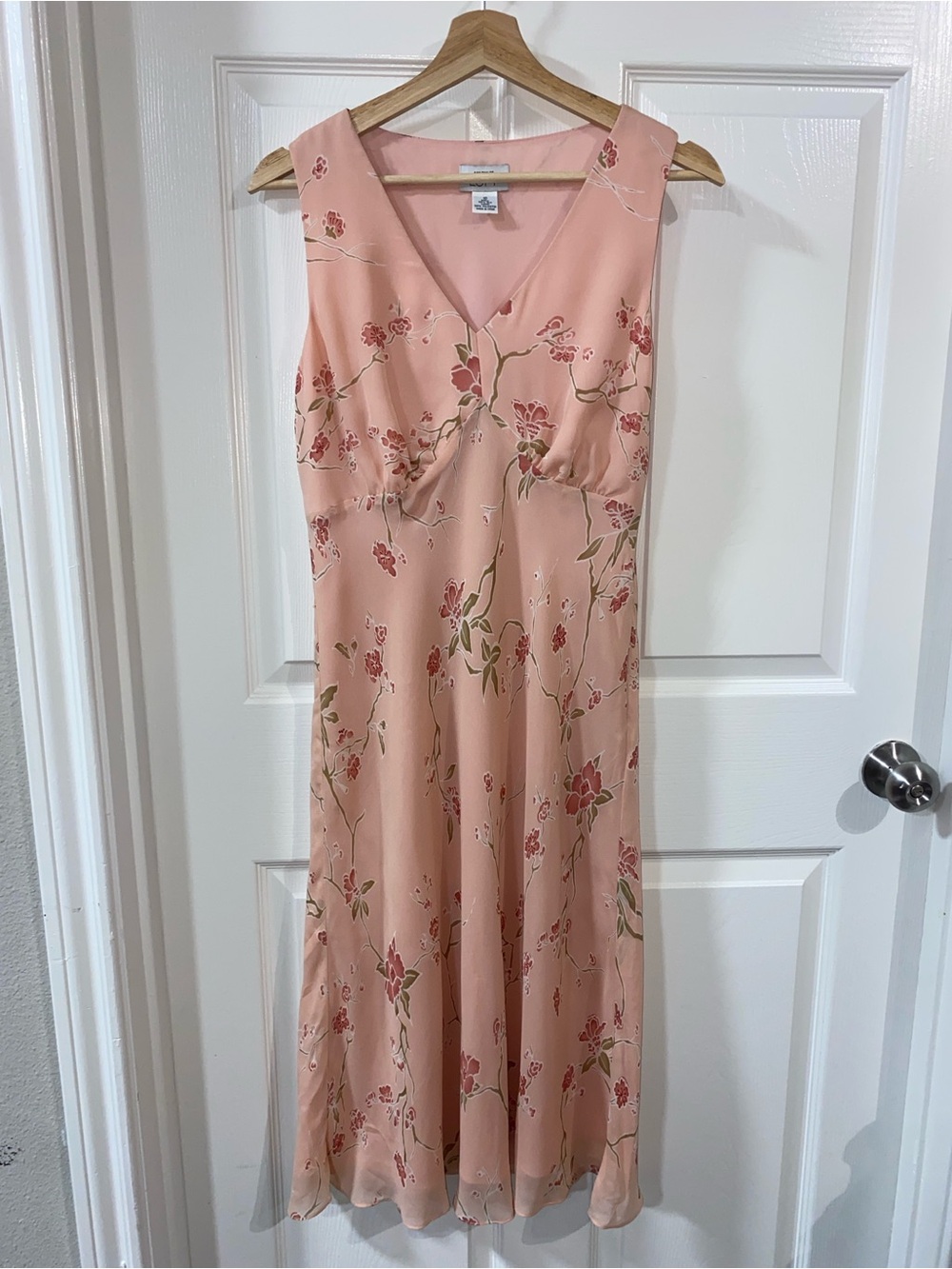 ANN TAYLOR x LOFT Y2K Pink Floral V-Neck MIDI Dress in Blush Pink 100% Silk